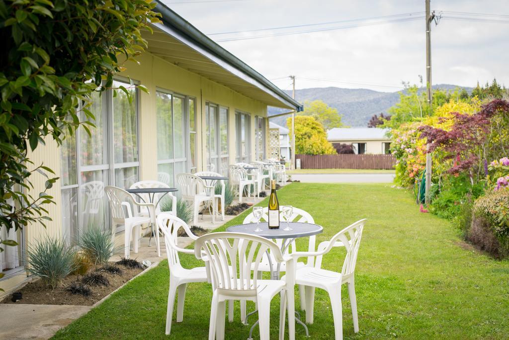 Alpenhorn Motel Te Anau Exterior photo
